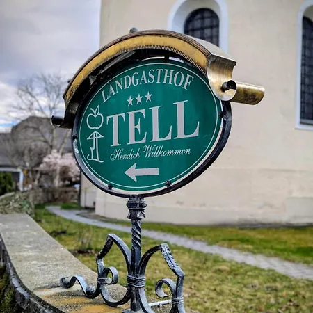 Tell 3* Paternion