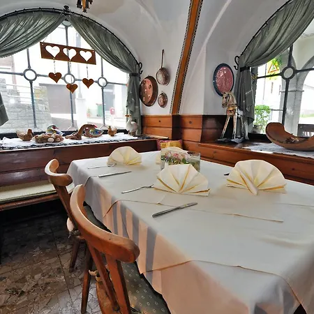 Tell فندق Paternion